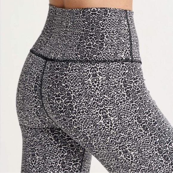 Varley Luna Legging Mini Cheetah Size: XS
